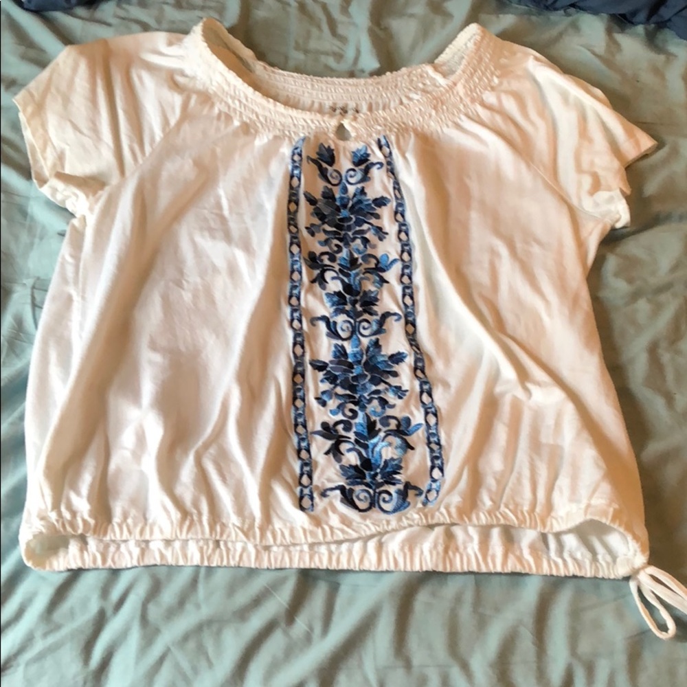 Women’s short sleeve top
